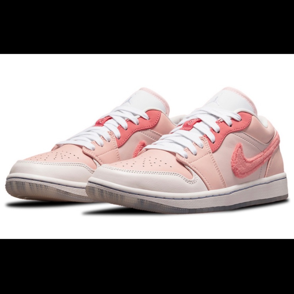 Jordan 1 Se Mighty Swooshers Pink Women size 6.5